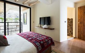 Haku Beach Days Inn